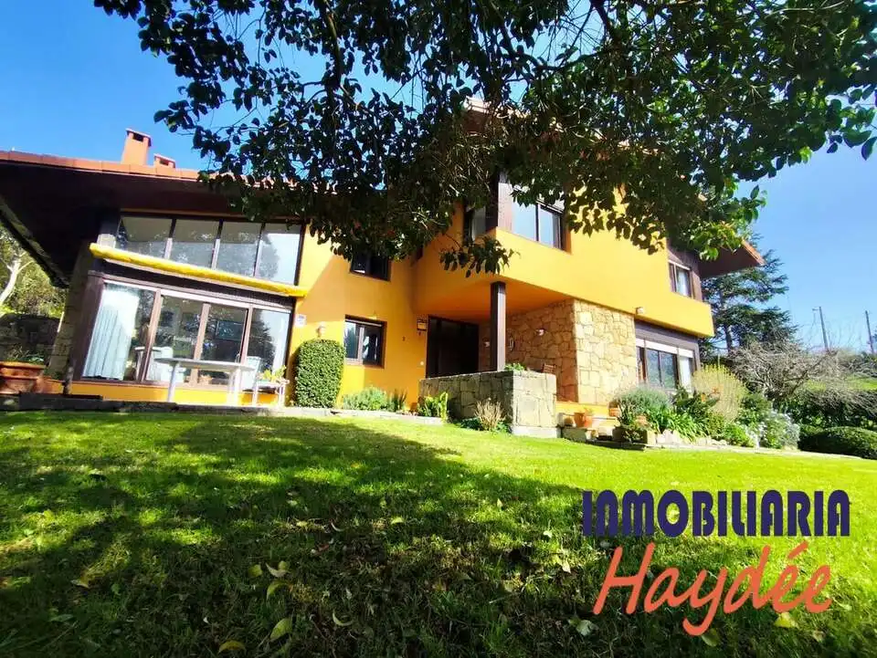 Houses for sale in Barrika  with Heating, Private garden and Terrace