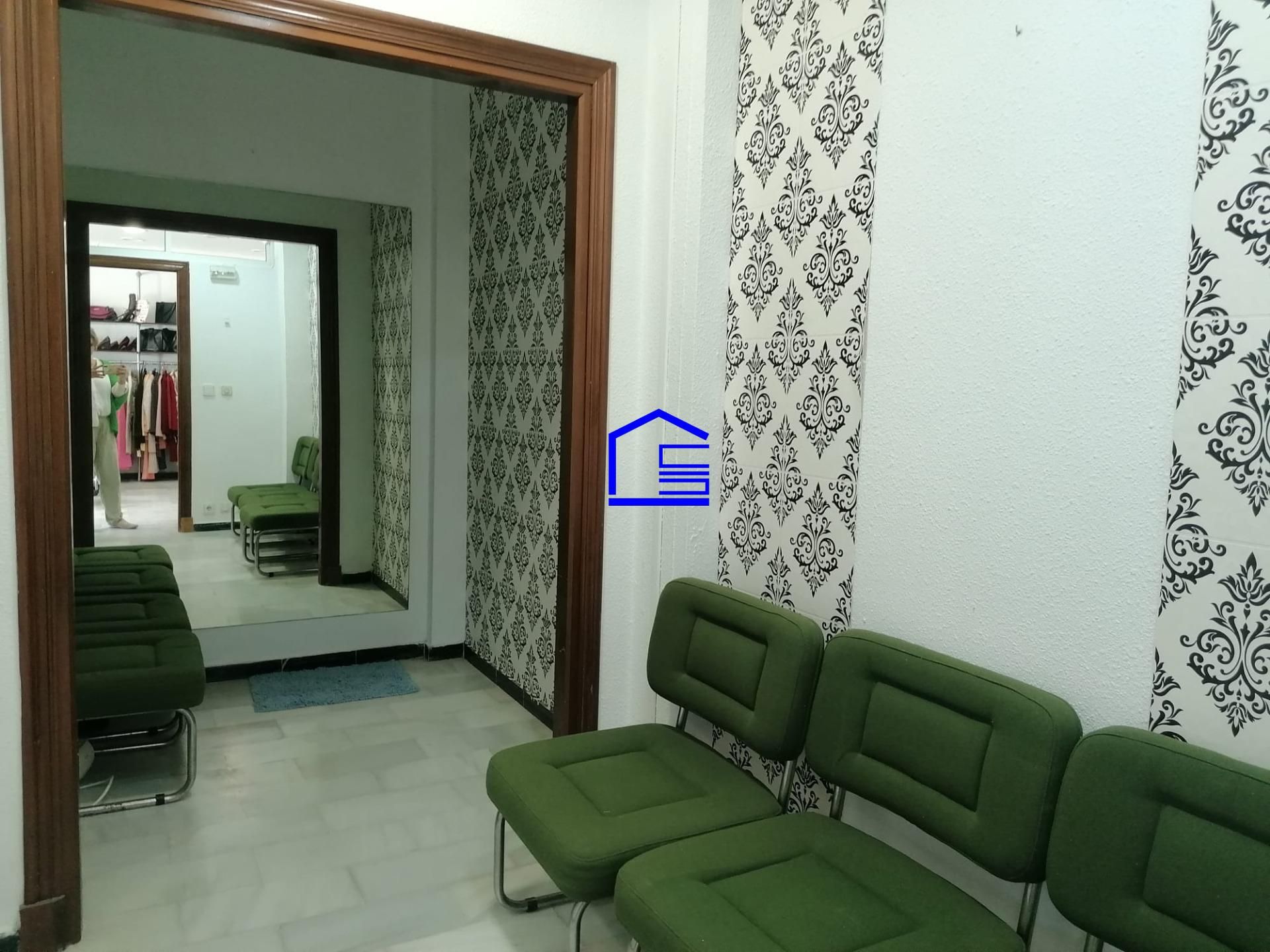 Premises for sale in El Puerto de Santa María  with Air Conditioner