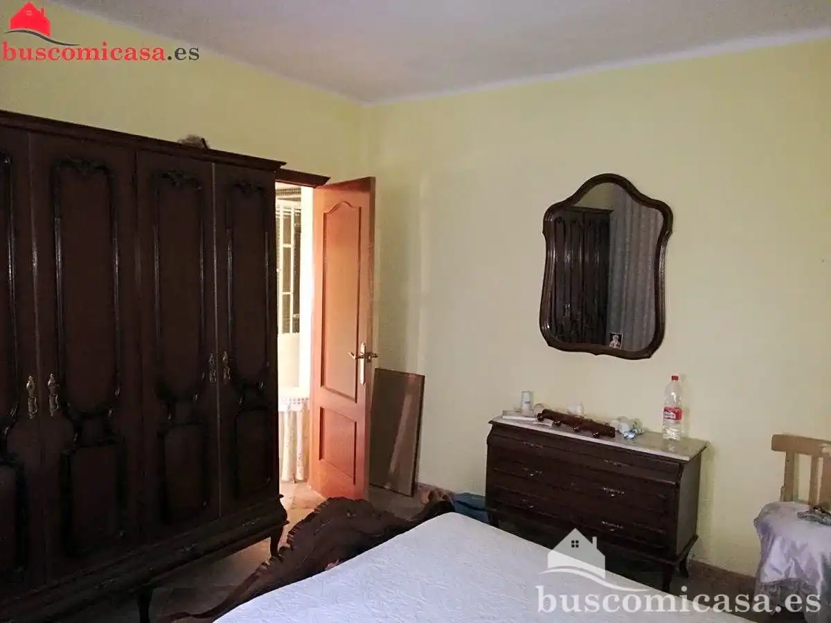 Habitación de Casa adosada en venta en Linares con Aire acondicionado, Jardín privado y Terraza