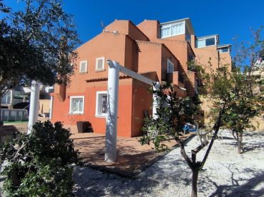 Casa con jardín en venta en Coloma