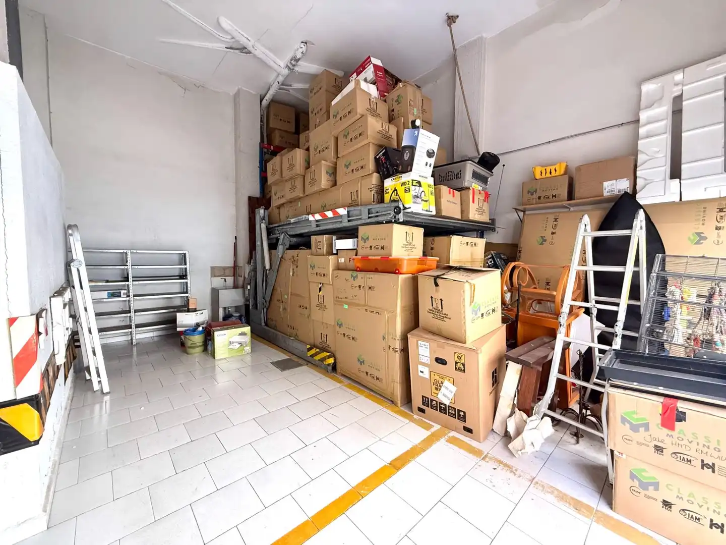 Local comercial en venda a Calle Plus Ultra, imagen 3