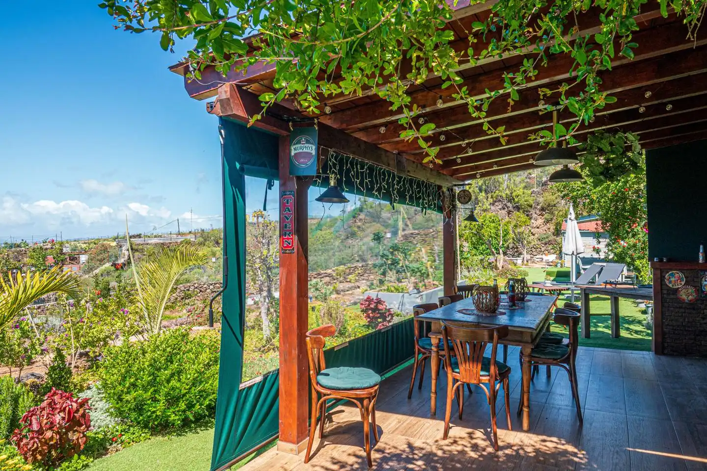 Terrace of Country homes for sale in Guía de Isora