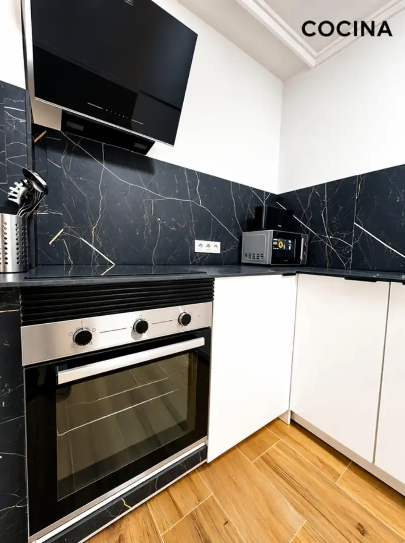 Cocina de Piso para compartir en Elche / Elx con Terraza, Amueblado y Horno