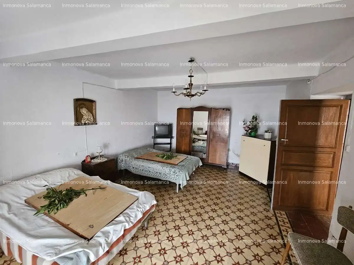 Sala d'estar de Casa o xalet en venda en Pedrosillo de los Aires amb Calefacció i Balcó
