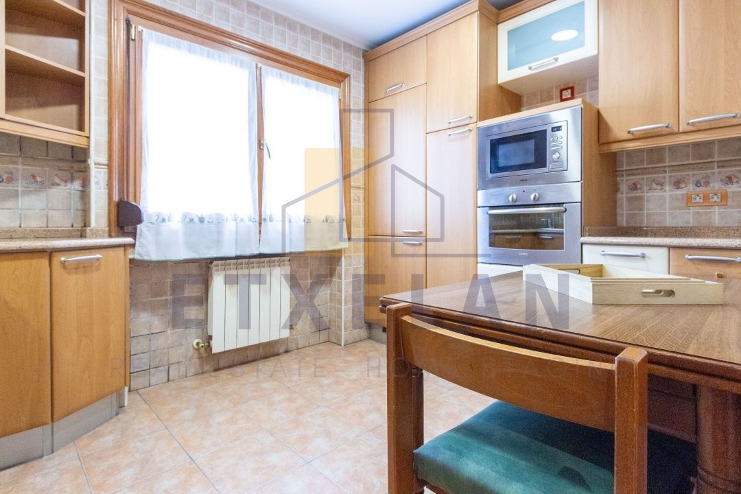 Kitchen of Flat for sale in Durango  with Heating and Furnished