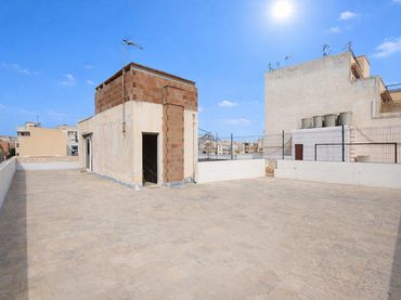 Appartement compact avec balcon à vendre à Ponent