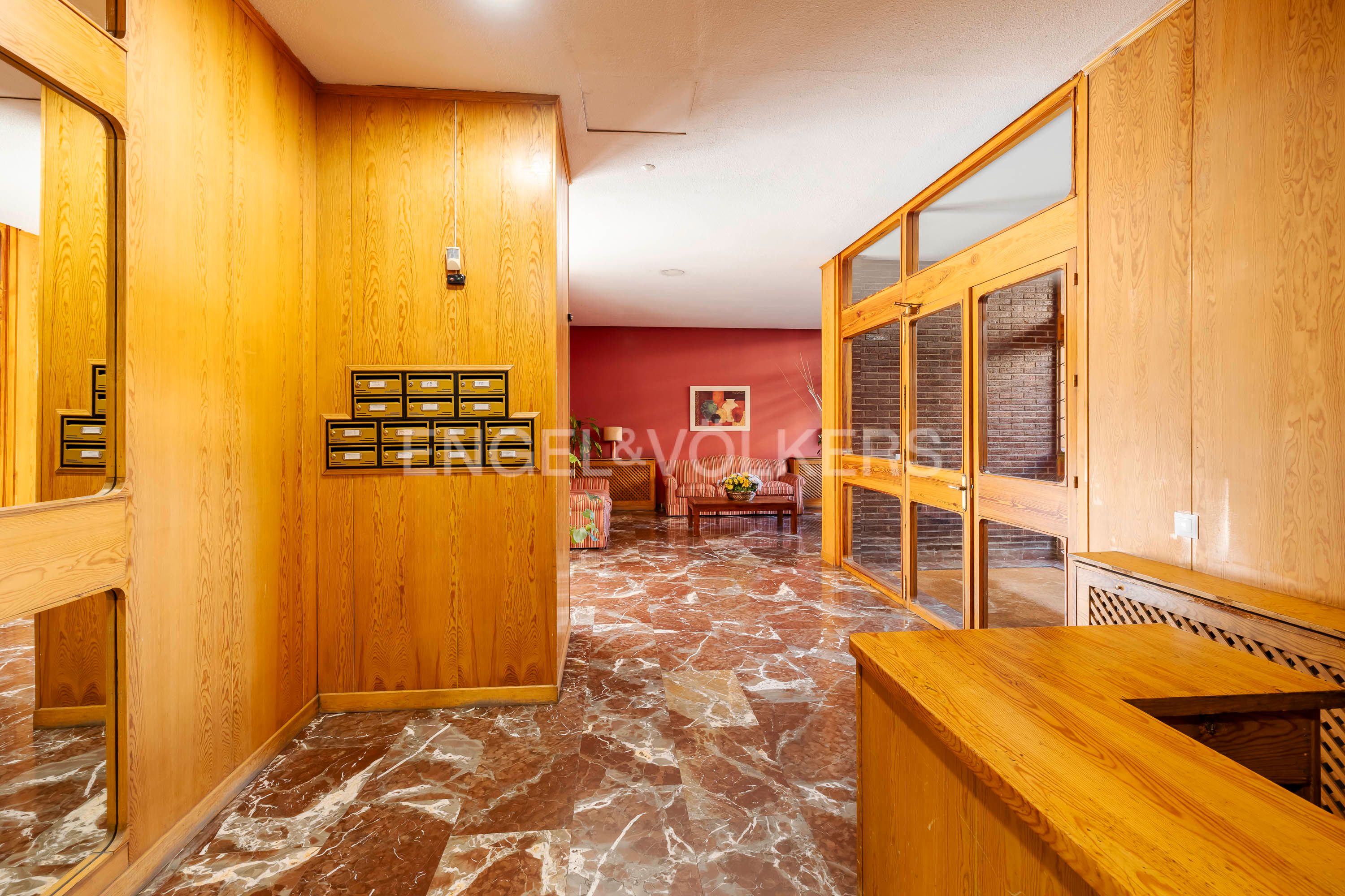 Apartament en venda en  Madrid Capital amb Calefacció, Parquet i Traster