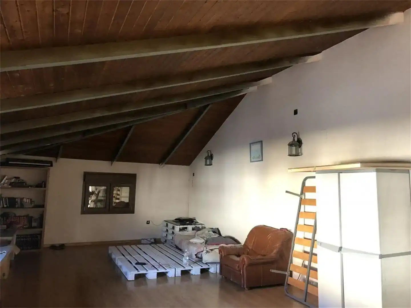 Casa adosada en venda en Gibraleón amb Aire condicionat i Moblat