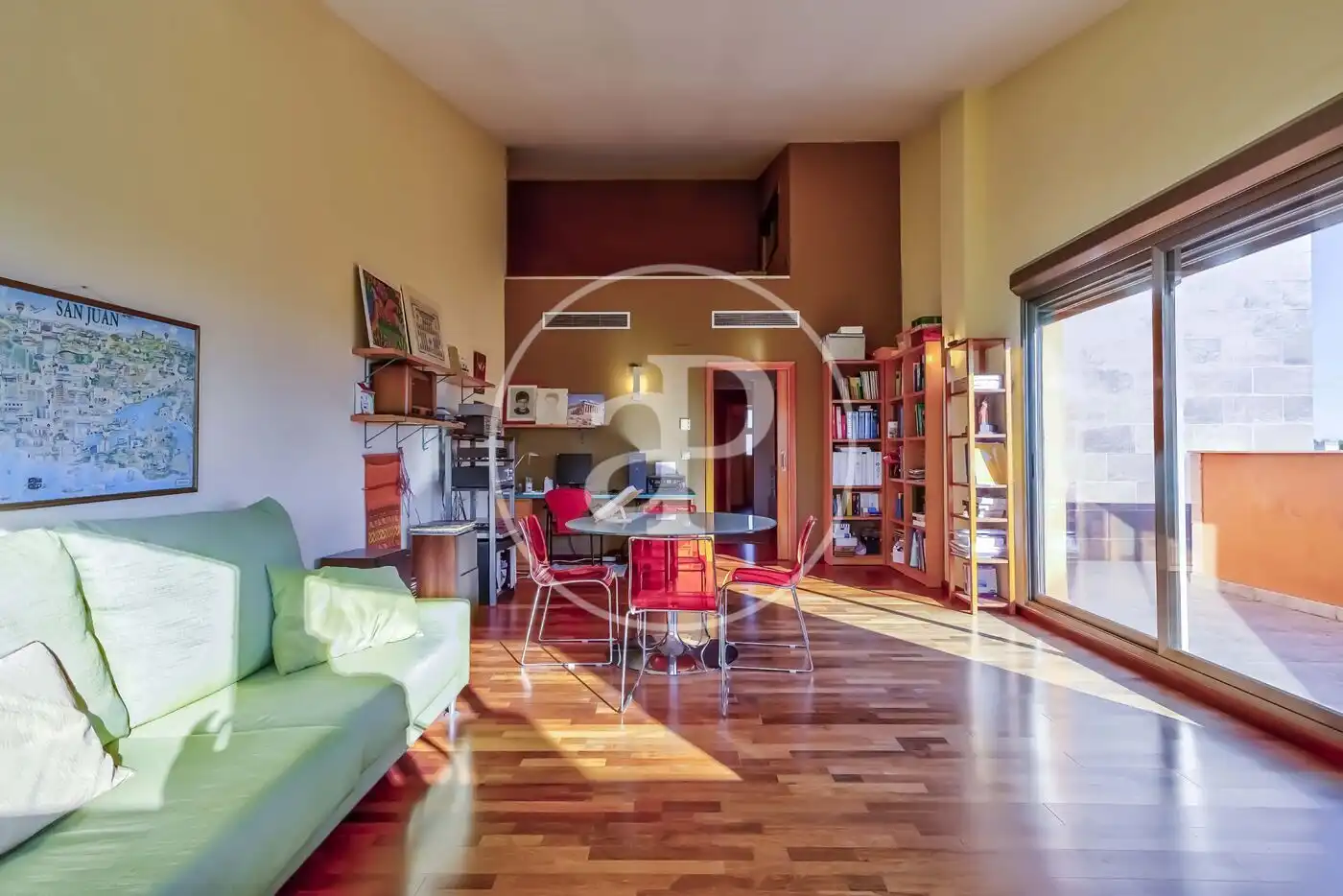 Sala de estar de Casa o chalet en venta en L'Alcúdia con Aire acondicionado, Calefacción y Jardín privado