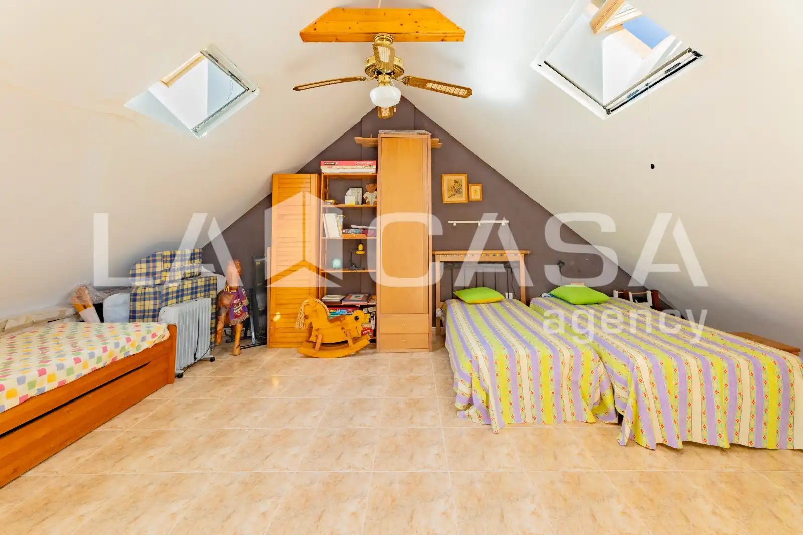 Casa adosada en venda en Sagunto / Sagunt amb Terrassa, Piscina i Balcó