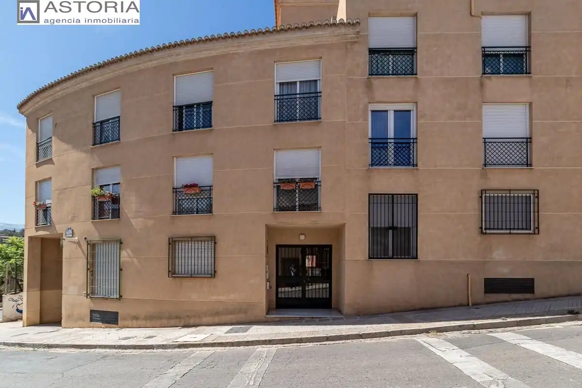Flat with lift for sale in Calle GUARNON, imagen 3