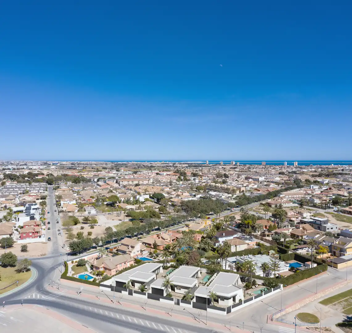 Vista exterior de Casa o xalet en venda en San Javier amb Aire condicionat, Calefacció i Jardí privat