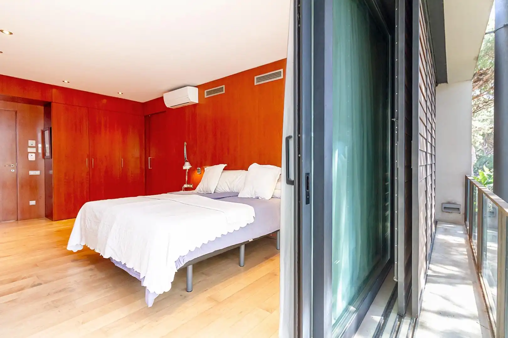 Habitación de Casa o chalet en venta en Gavà con Aire acondicionado, Calefacción y Jardín privado