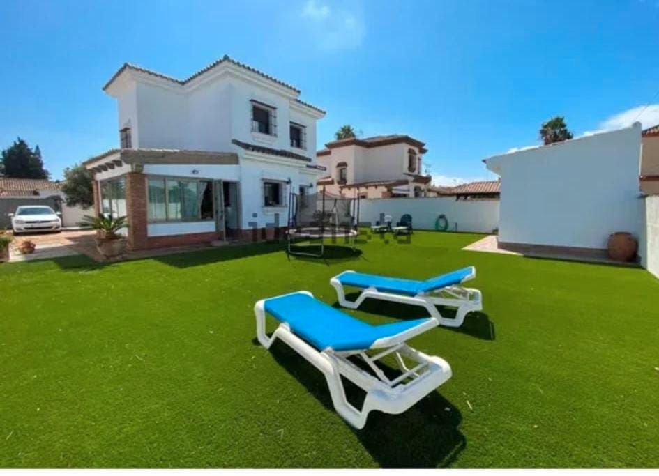 Casa o xalet en venda a Calle Ave del Paraíso, 6, Núcleo urbano
