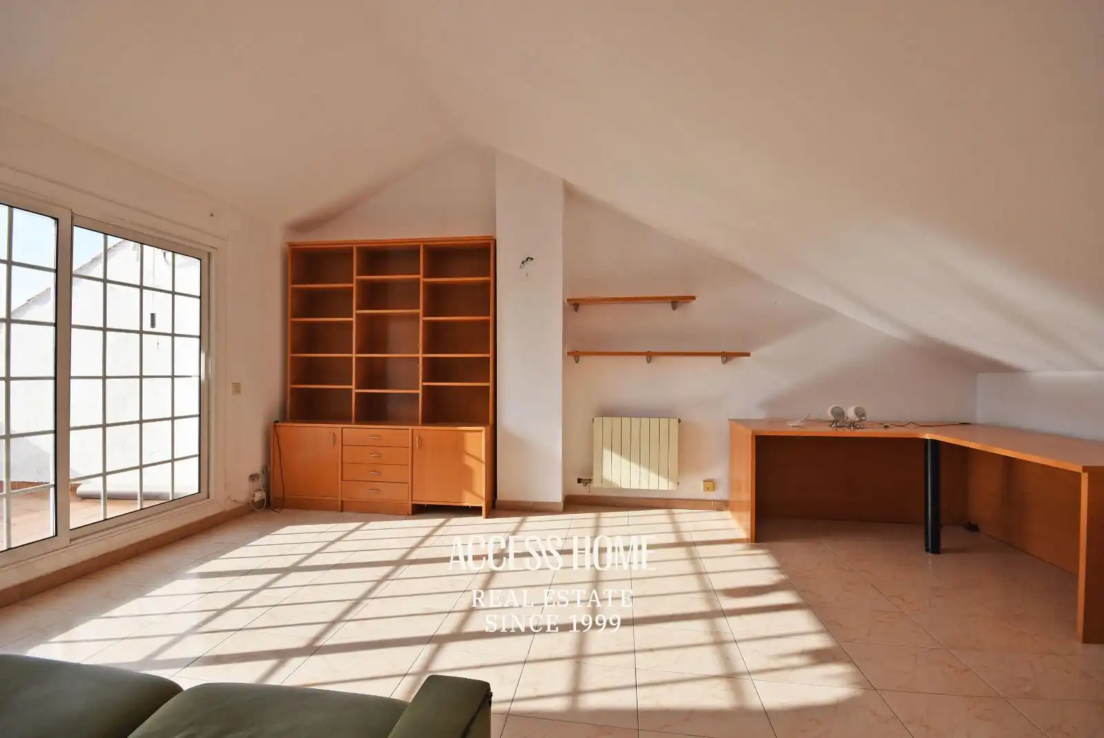 Sala d'estar de Casa adosada en venda en Premià de Dalt amb Calefacció, Terrassa i Traster