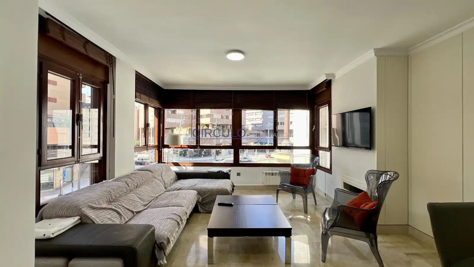 Piso con ascensor en venta en Alameda de Cervantes