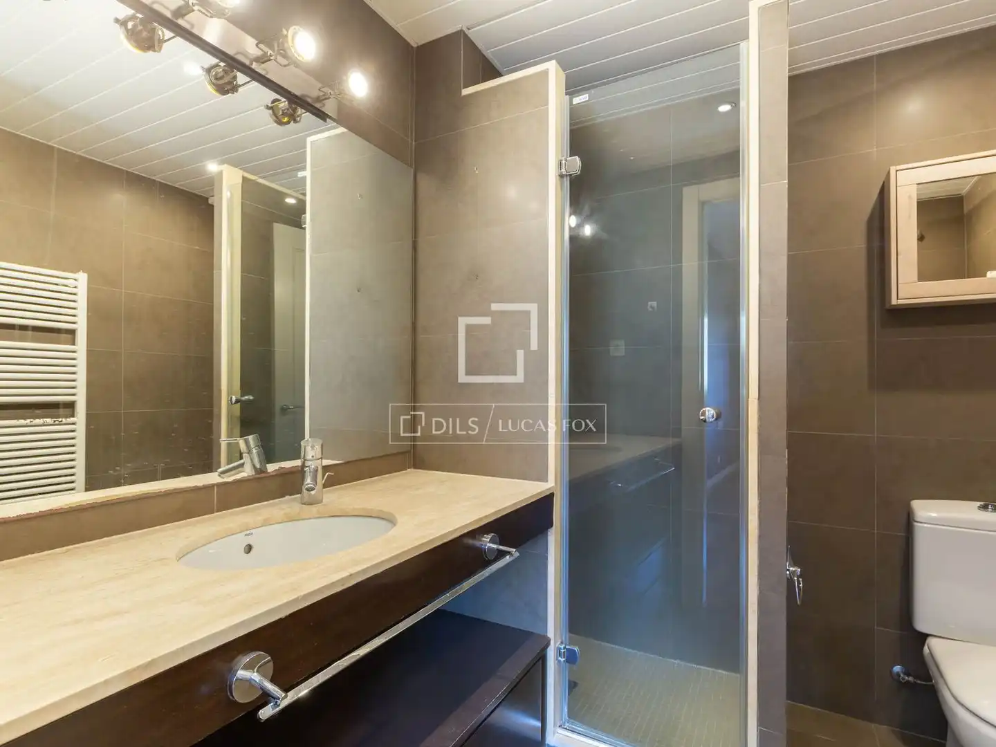 Baño de Piso en venta en Sant Just Desvern con Aire acondicionado y Balcón