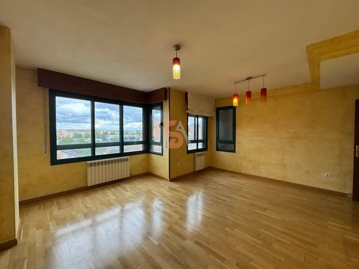 Sala de estar de Piso en venta en Valladolid con Aire acondicionado, Calefacción y Terraza