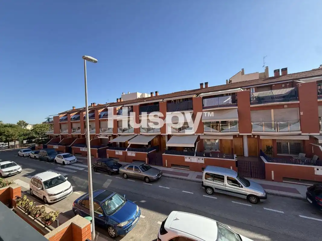 Vista exterior de Casa adosada en venda en Norte