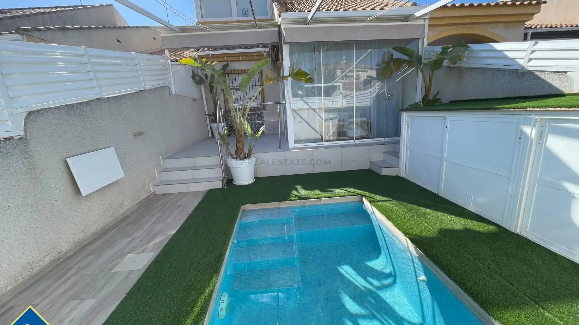 Piscina de Dúplex en venda en Pilar de la Horadada amb Terrassa, Piscina i Moblat