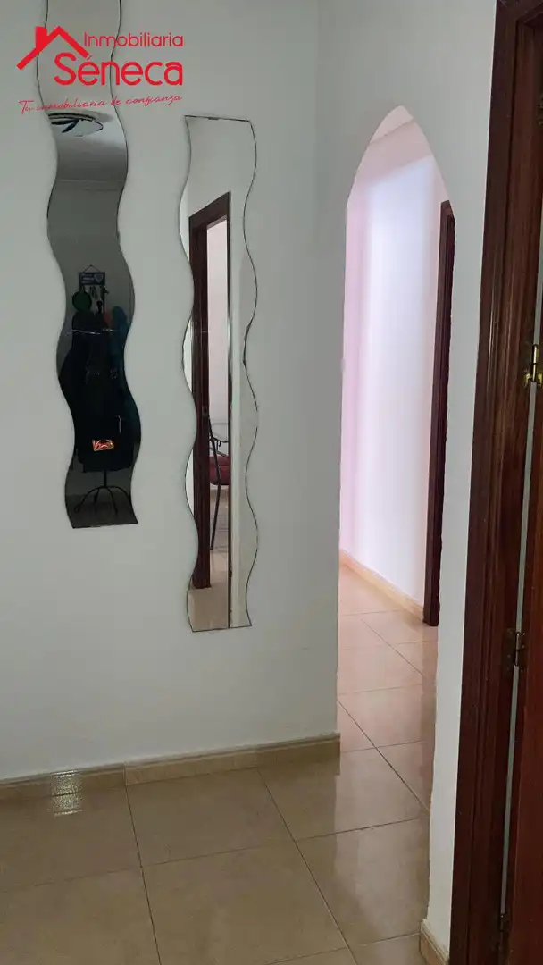 Piso en venta en Ingeniero Rafael Eraso Betelu, Huerta de la Reina - Trassierra