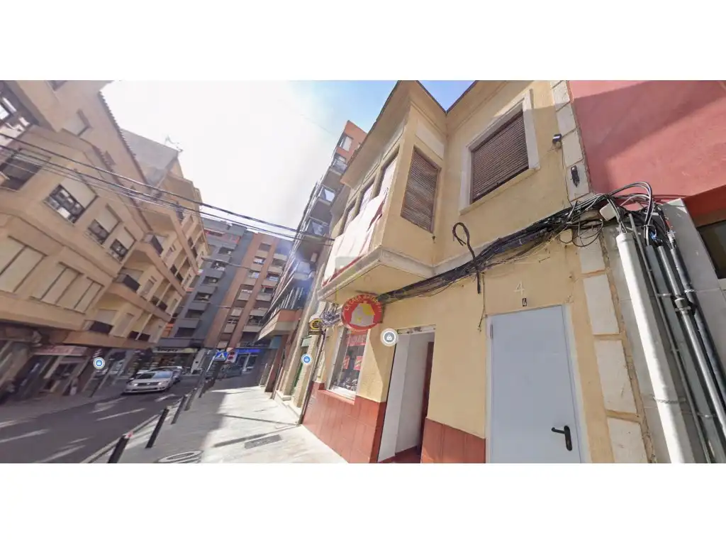 Casa amb jardí en venda a Calle Serrallo, imagen 2