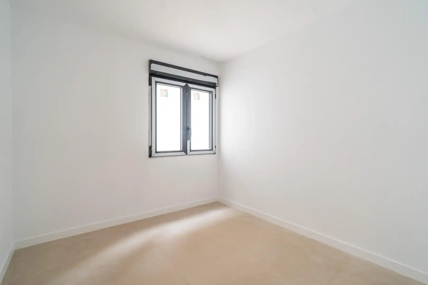 Schlafzimmer von Erdgeschoss zum Verkauf in Paiporta mit Klimaanlage und Terrasse