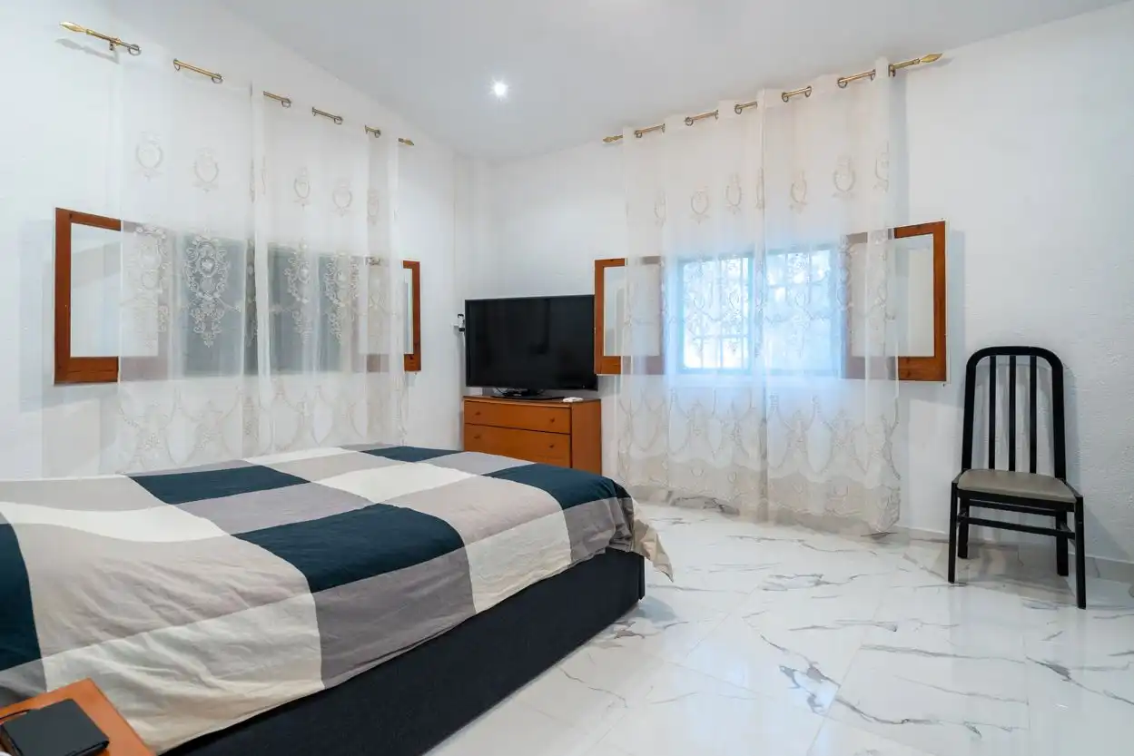 Detached house for sale in Carrer Diego de León 39, imagen 10