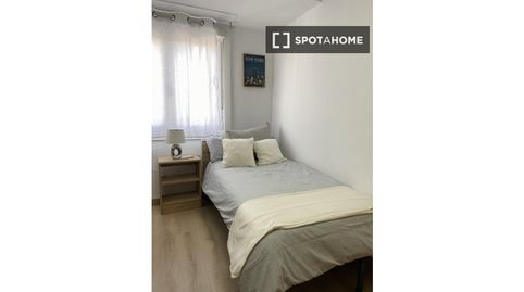 Foto 5 de Piso de alquiler en Arrabal, Zaragoza Capital