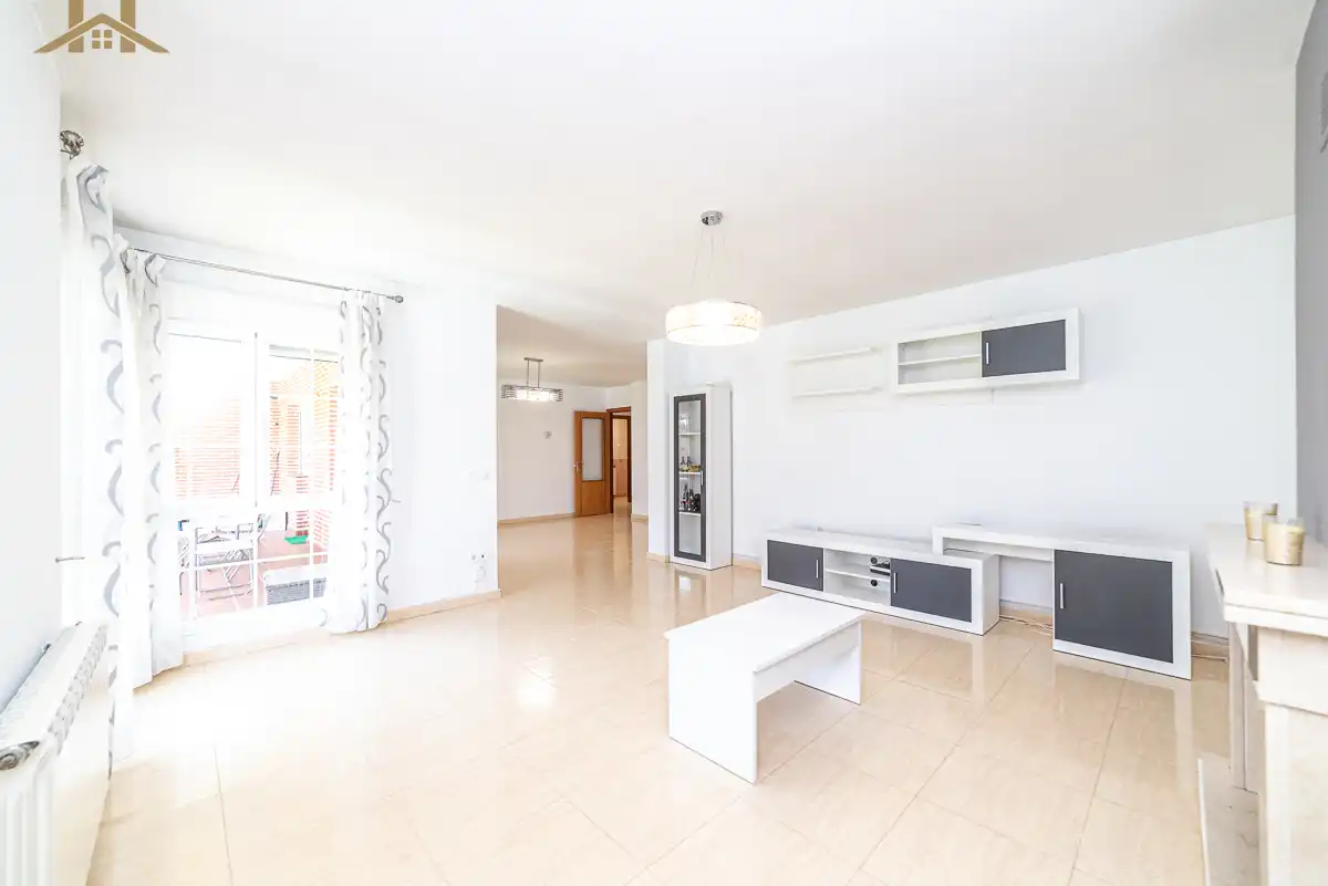 Sala de estar de Casa o chalet en venta en Illescas con Aire acondicionado, Calefacción y Jardín privado