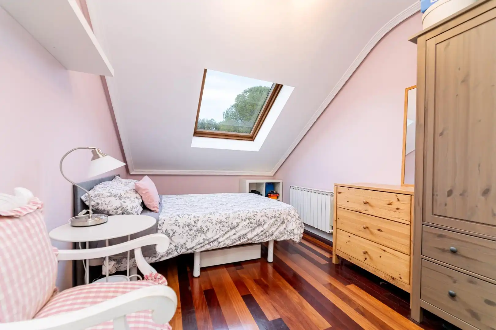 Habitación de Casa o chalet en venta en Torrelodones con Aire acondicionado, Calefacción y Jardín privado