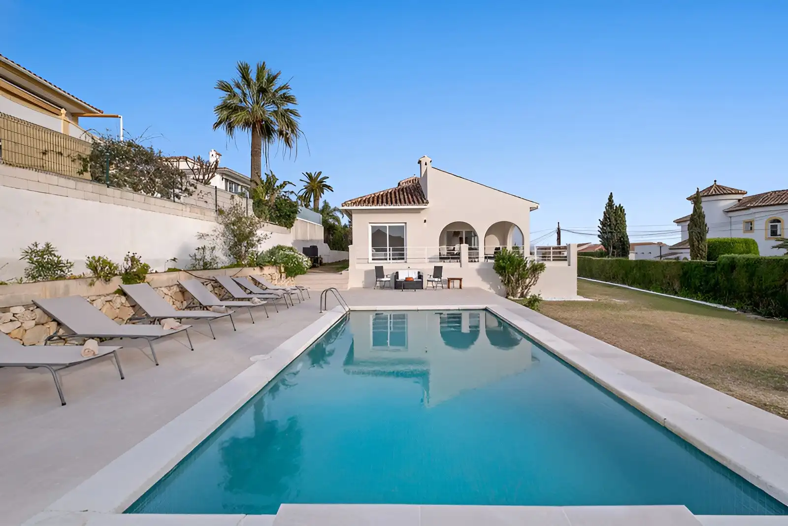Casa con piscina en venta en Elviria - Cabopino, imagen 5