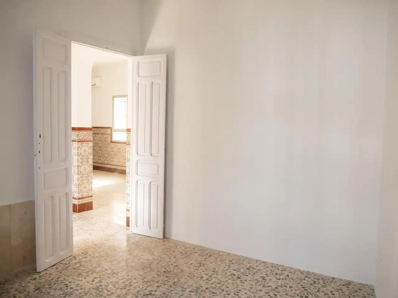 Casa adosada en venta en Umbrete con Aire acondicionado, Terraza y Balcón