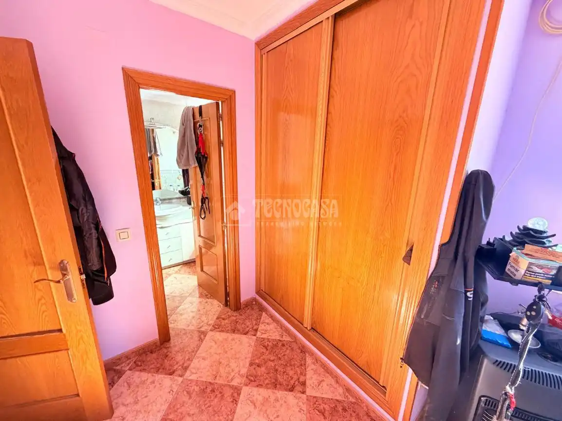 Habitación de Piso en venta en Valdemoro con Trastero y Balcón