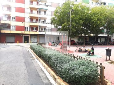 Individual en venda a Plaça Germanies 4