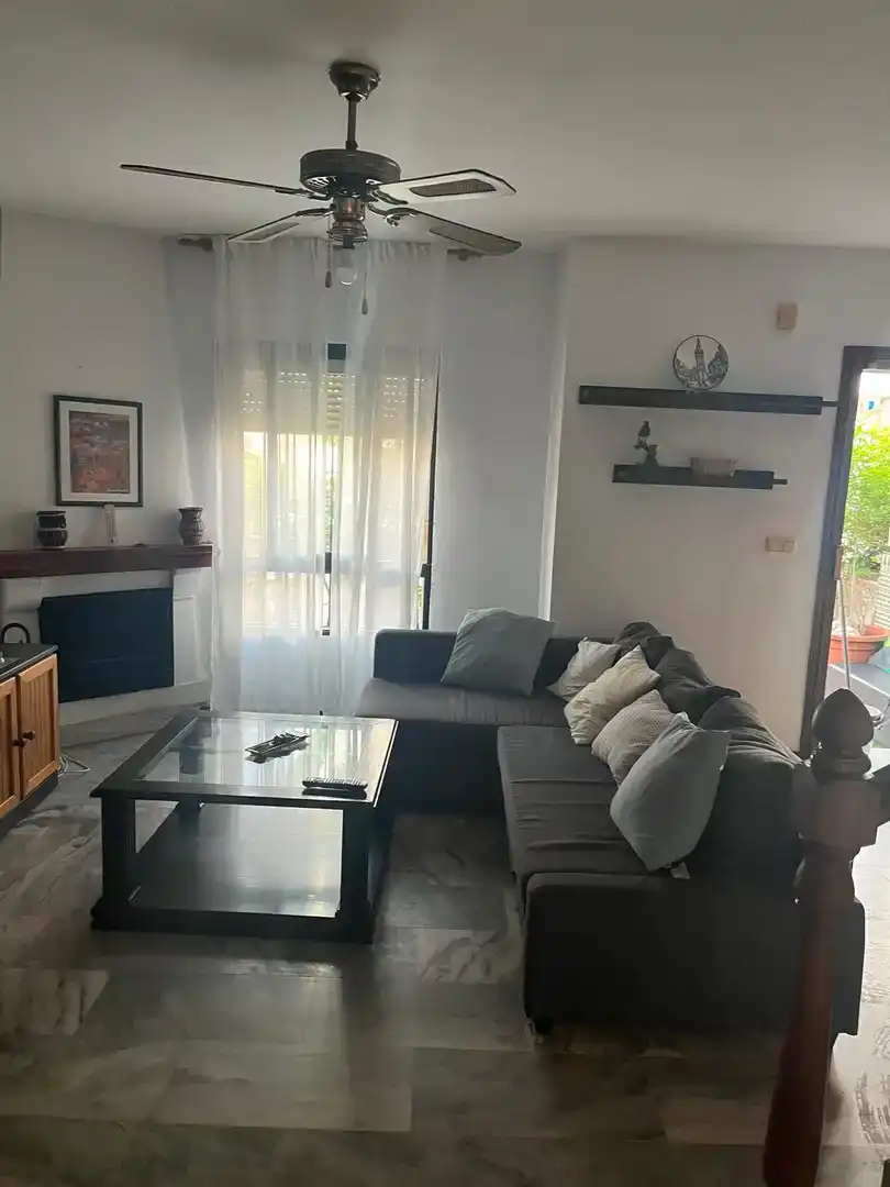 Sala d'estar de Casa adosada de lloguer en Algarrobo Costa