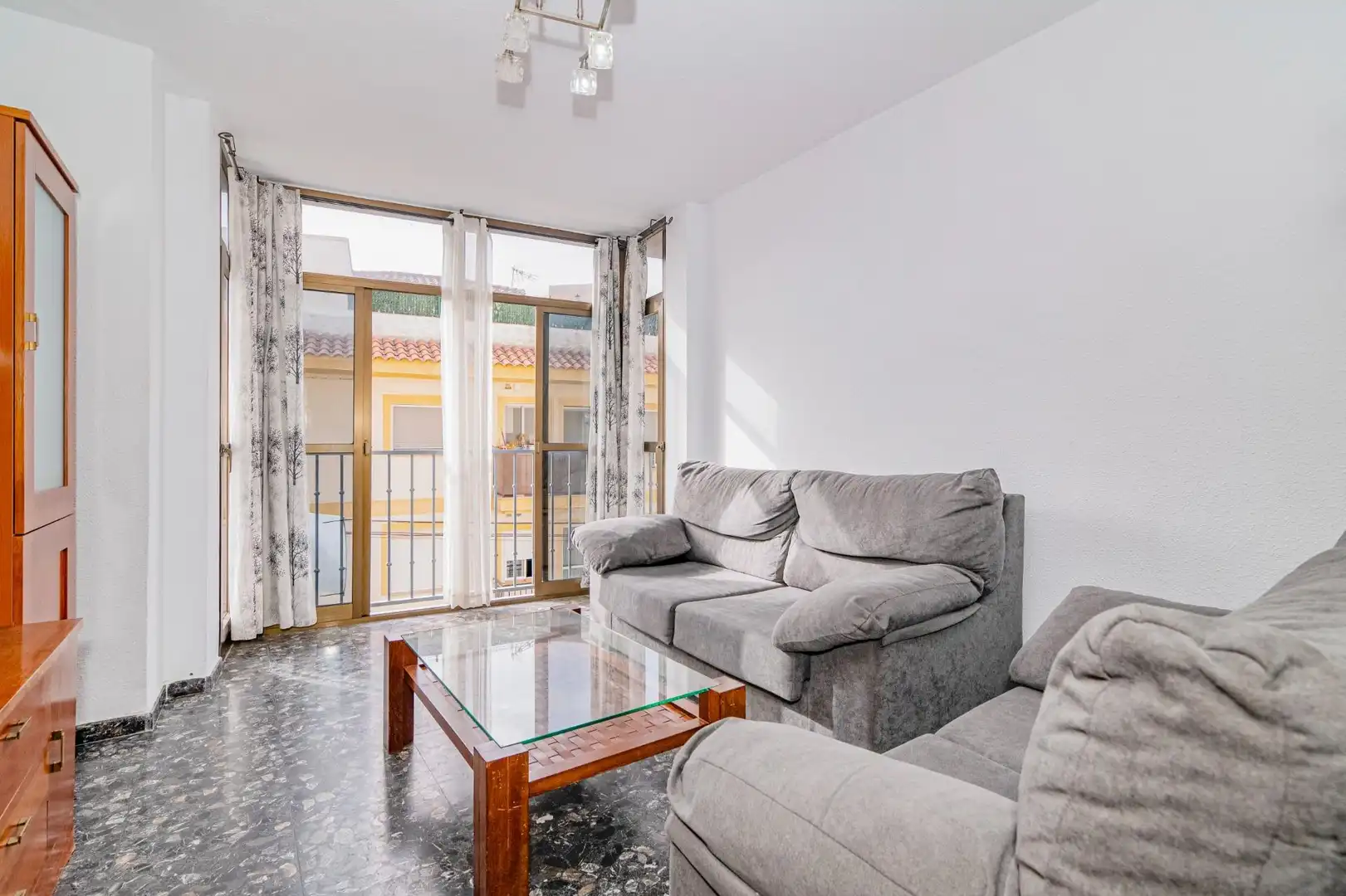Sala de estar de Piso en venta en Loja con Amueblado y Balcón