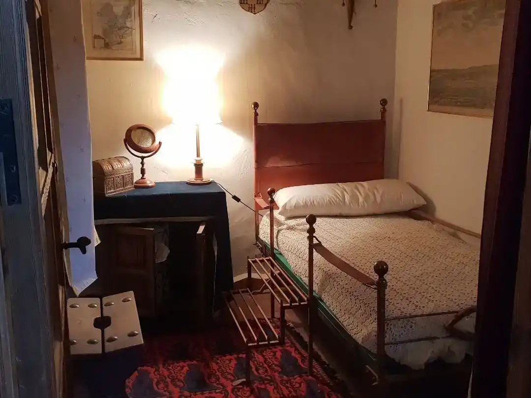 Schlafzimmer von Wohnung zum Verkauf in Narros de Saldueña mit Möbliert