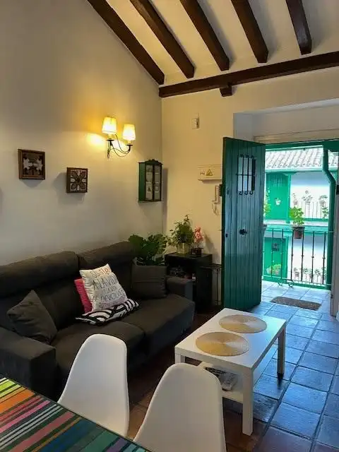 Sala d'estar de Pis de lloguer en  Sevilla Capital amb Aire condicionat i Moblat