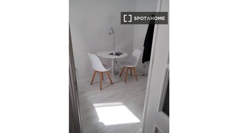 Foto 4 von Zimmer in El Viso, Madrid Capital