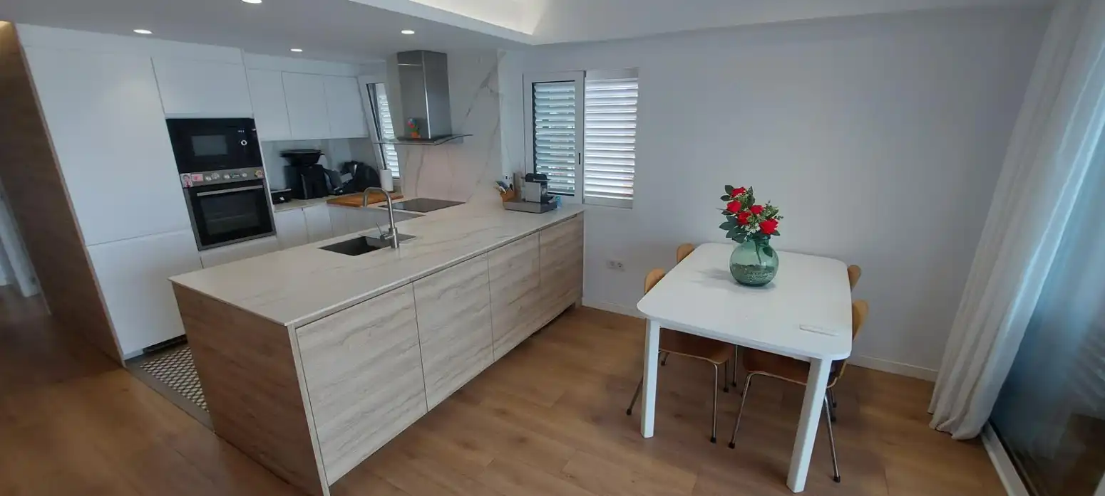 Cocina de Piso de alquiler en Sagunto / Sagunt con Jardín privado, Terraza y Amueblado
