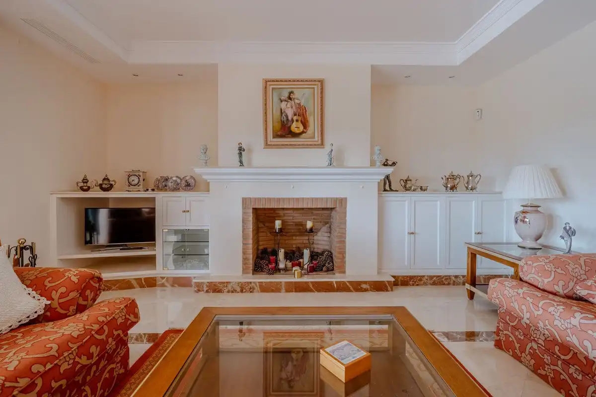 Casa con piscina en venta en Estepona - Estepona,Paraiso,Calle Hortensia, imagen 2
