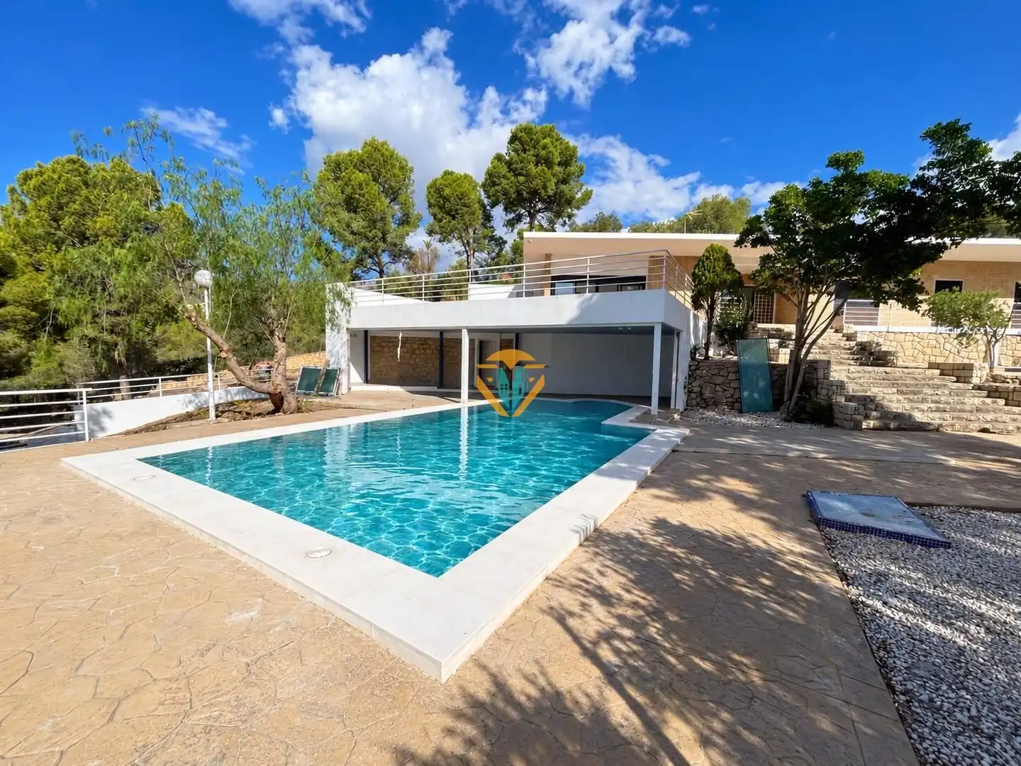 Chalet con piscina en venta en Urbanizaciones, imagen 8