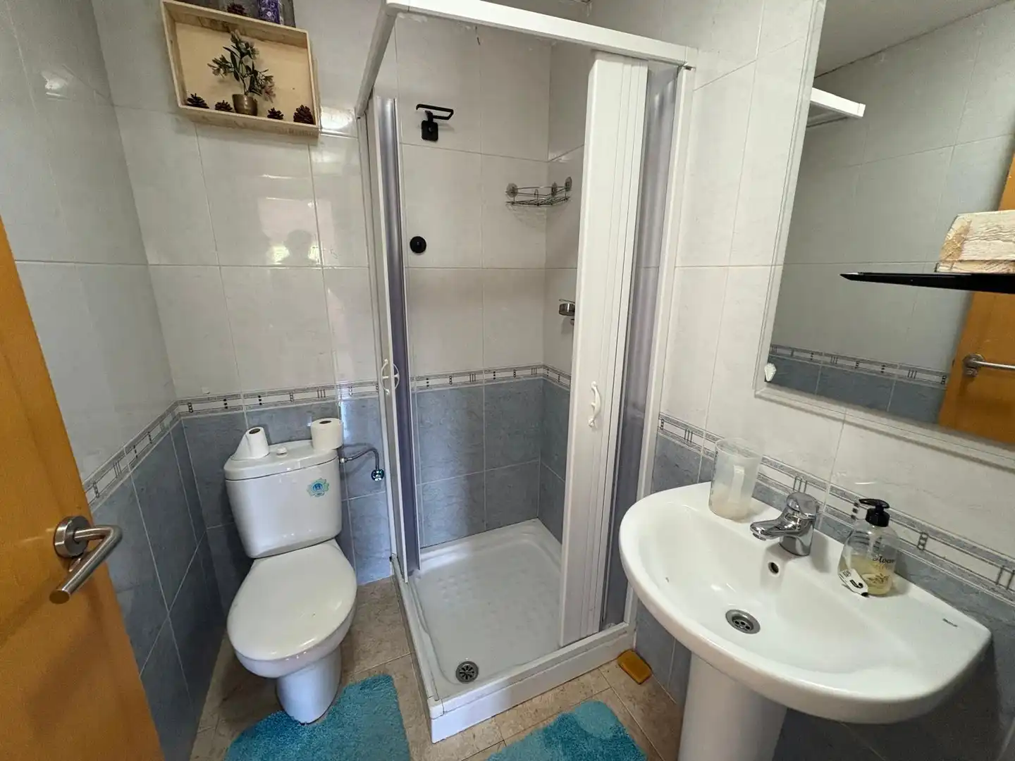 Baño de Piso en venta en La Jonquera con Aire acondicionado, Calefacción y Horno