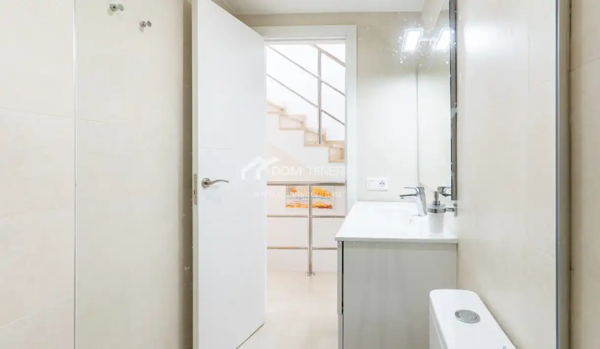 Baño de Casa o chalet en venta en Arona con Aire acondicionado, Terraza y Trastero