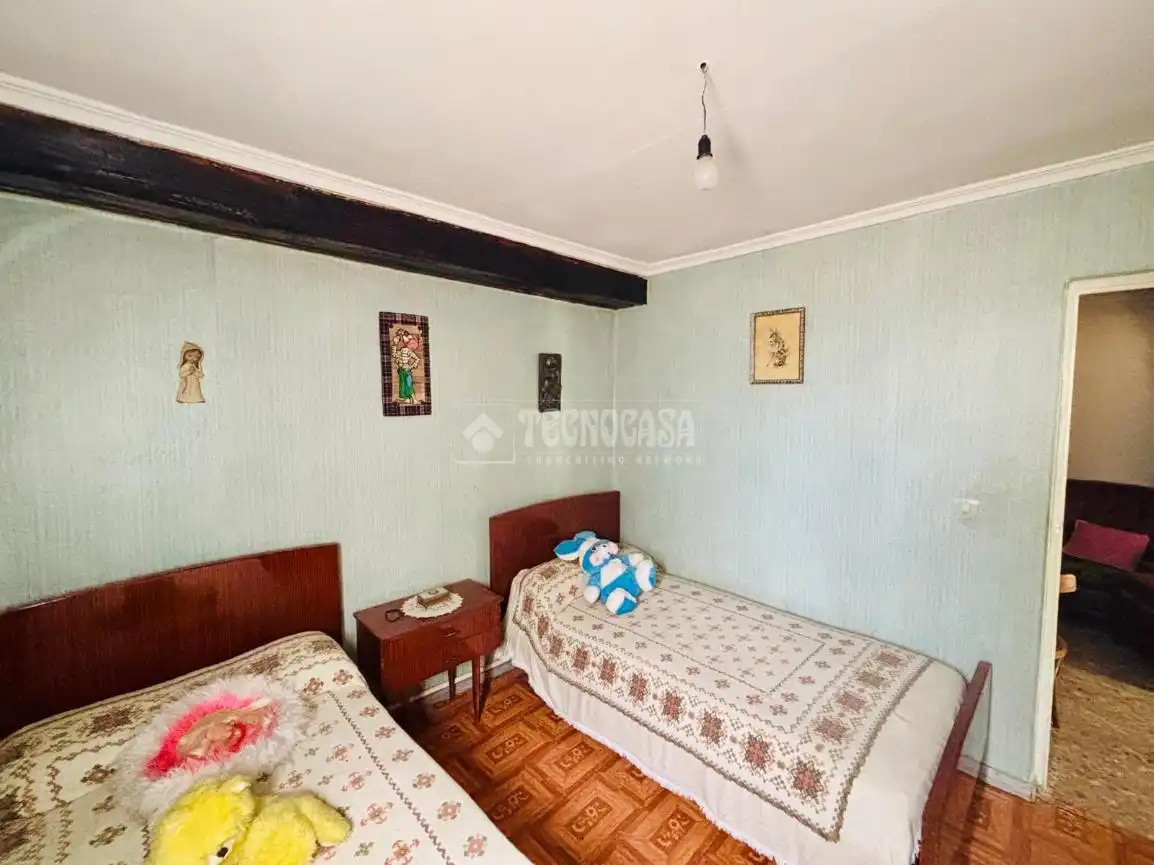 Residential land for sale in Viana de Cega, imagen 8