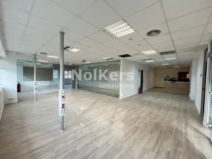 Bureau avec ascenseur à louer à Almeda - El Corte Inglés, imagen 3
