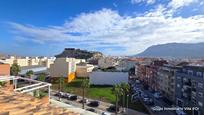 Vista exterior de Àtic en venda en Dénia amb Aire condicionat, Calefacció i Piscina comunitària