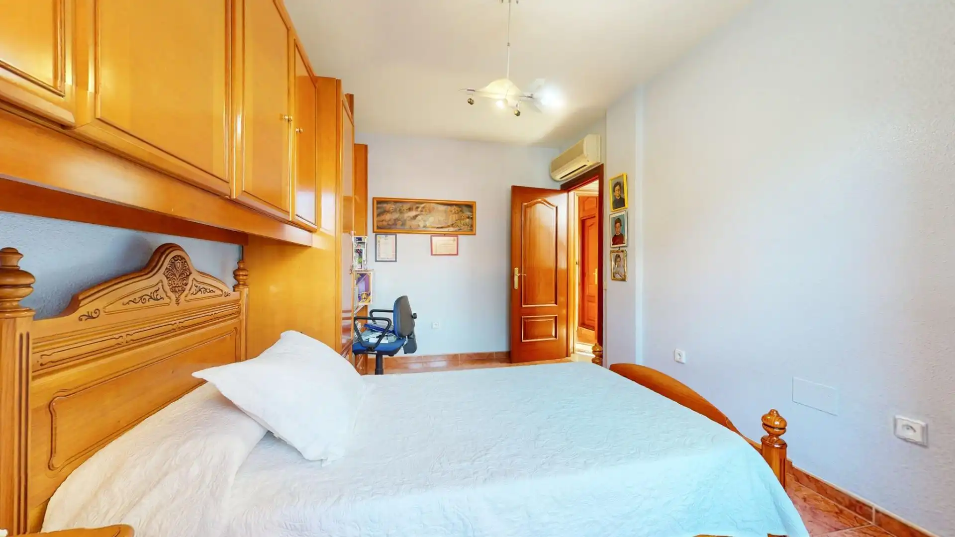 Habitación de Casa o chalet en venta en Almería