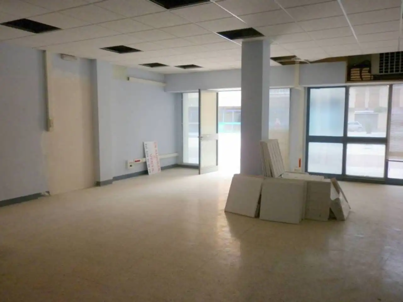 Locale commerciale in vendita a Plaza SANT JORDI